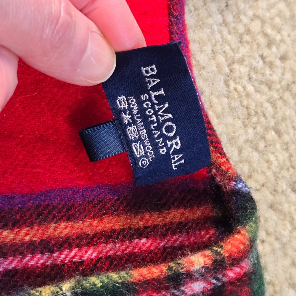 100% Lambswool Tartan Wrap Red Plaid Balmoral Scotland - Picture 6 of 10